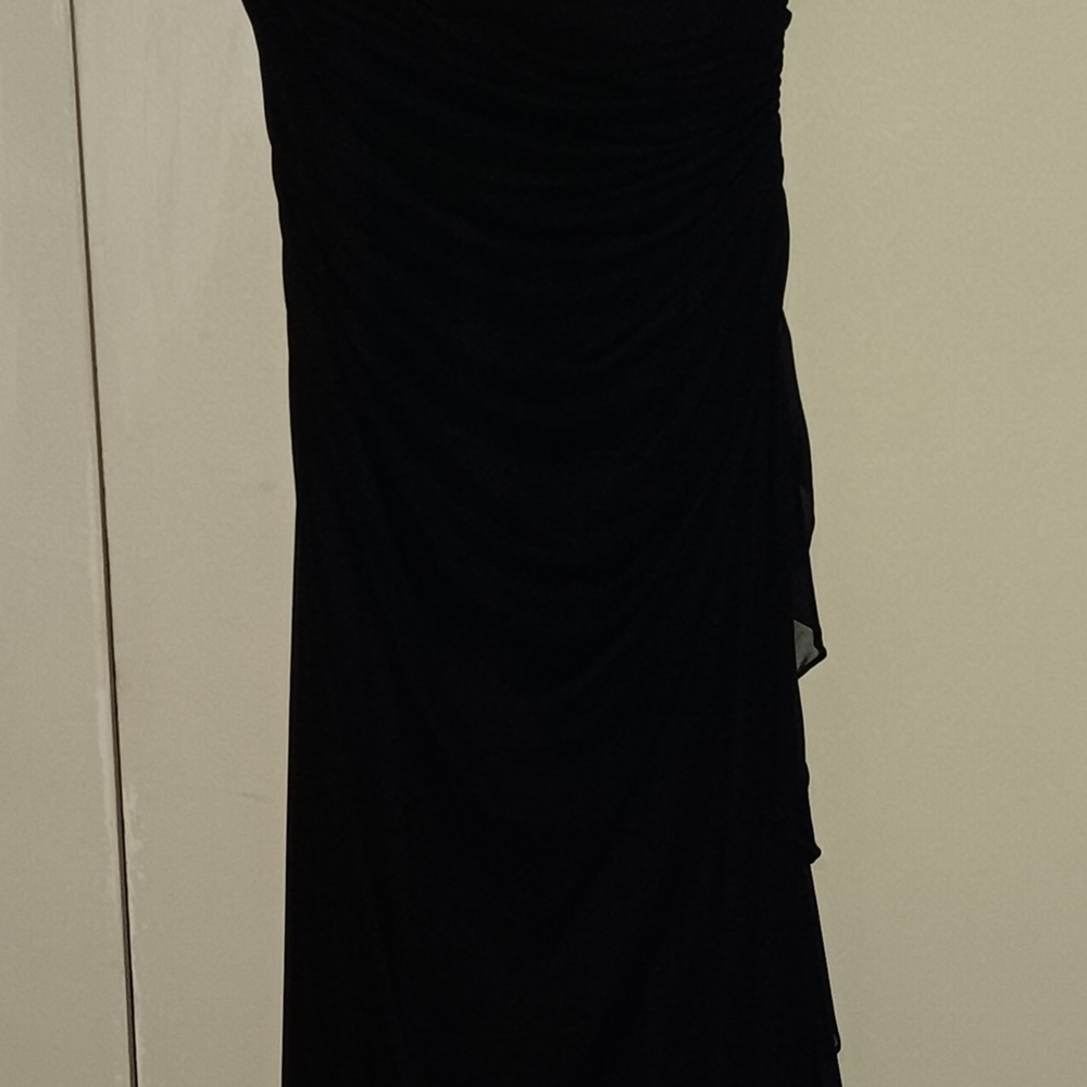 Elegant Black Evening Dress